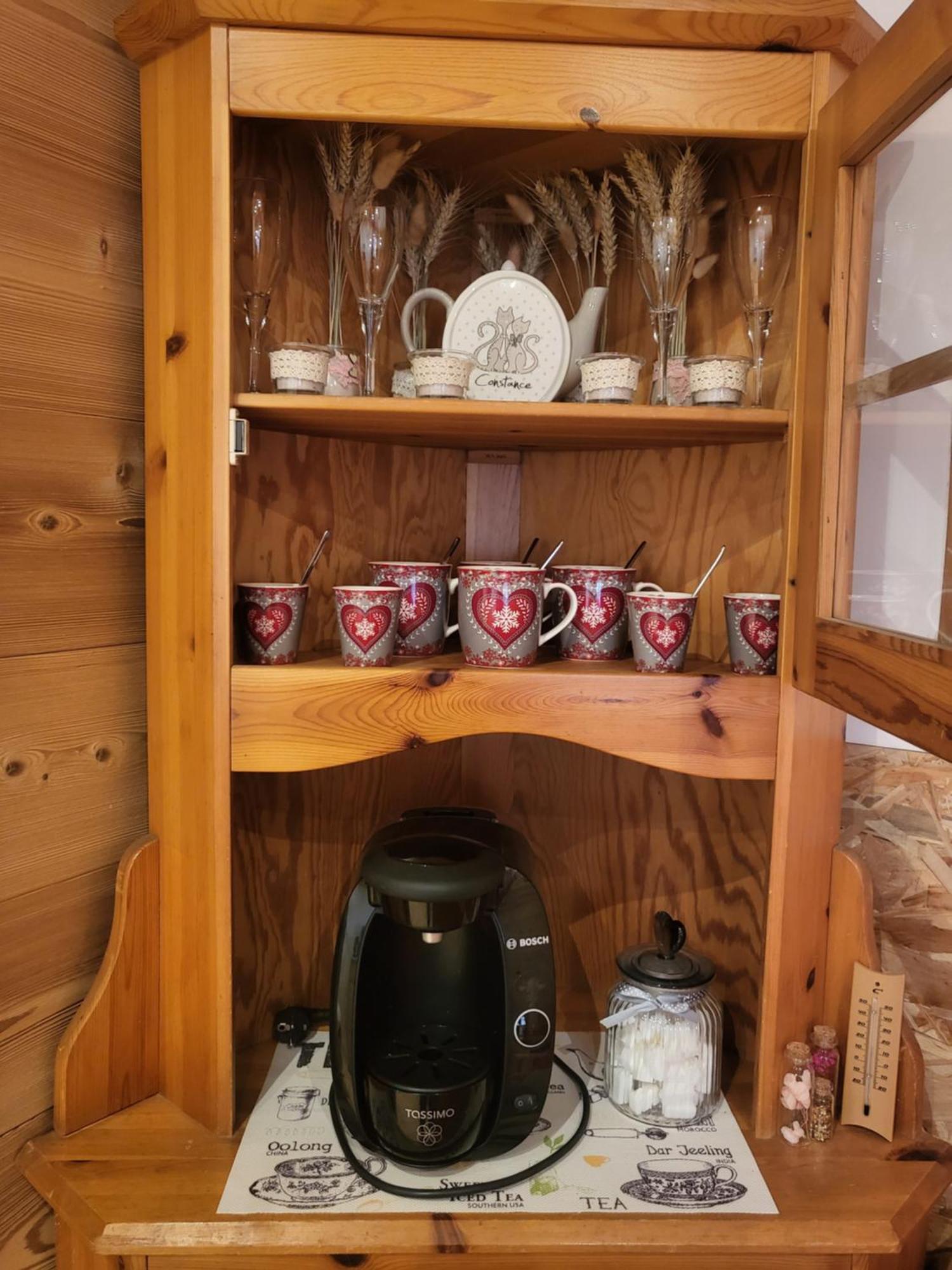 Le Nid Des Cerfs Bed and Breakfast Essert-Romand Exteriör bild
