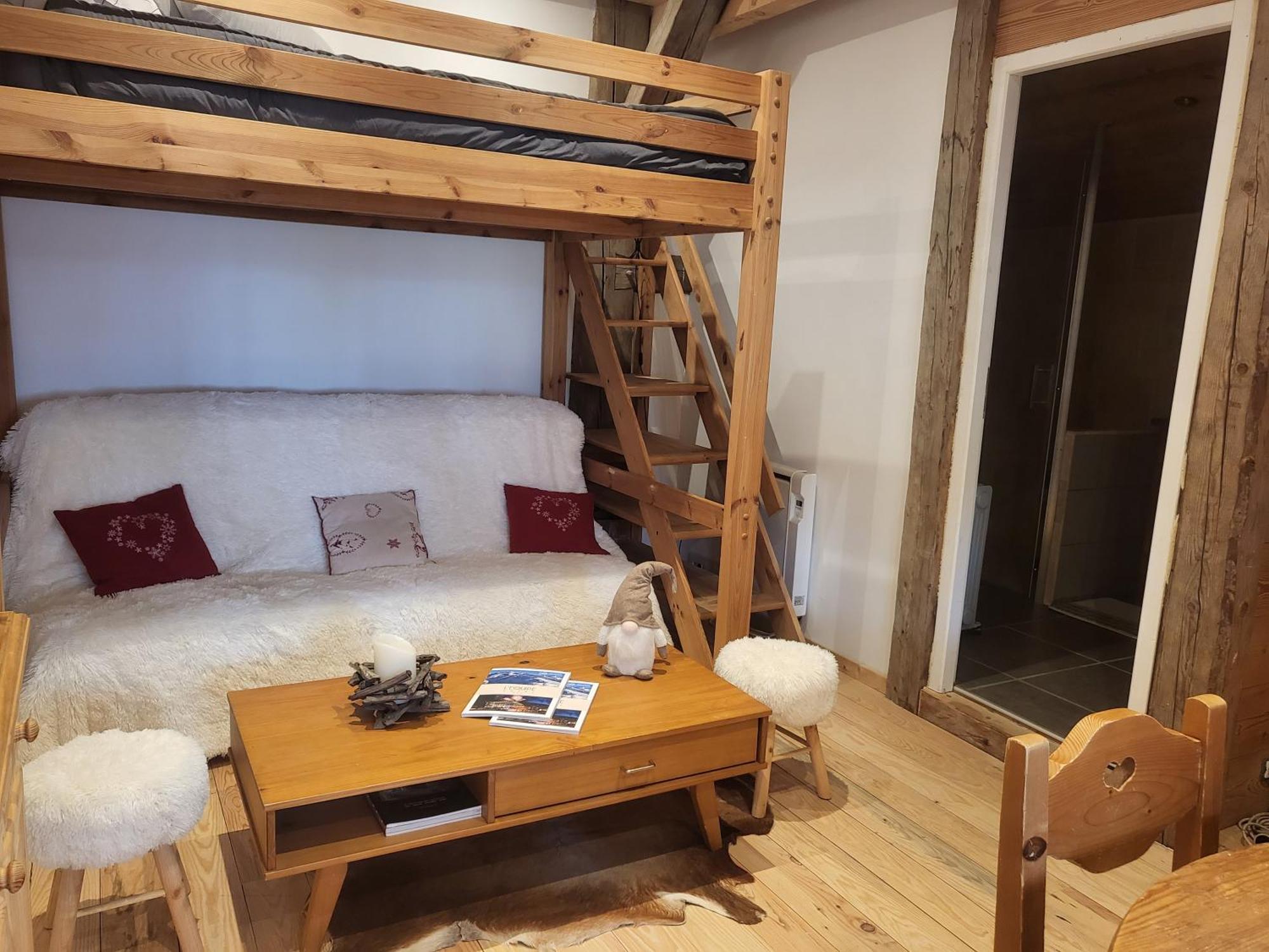 Le Nid Des Cerfs Bed and Breakfast Essert-Romand Exteriör bild